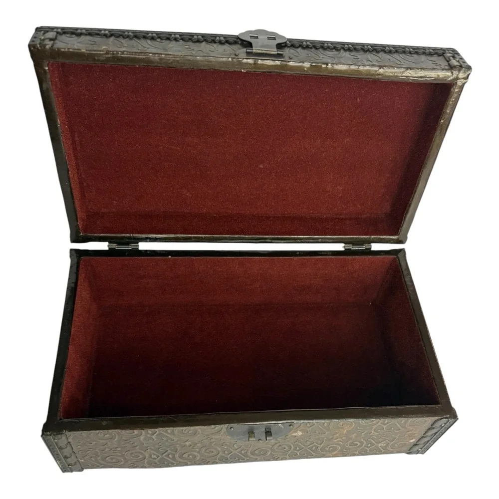Metal & Wood Embossed Treasure Storage Box Chest Boho Lined w/ Latch 10